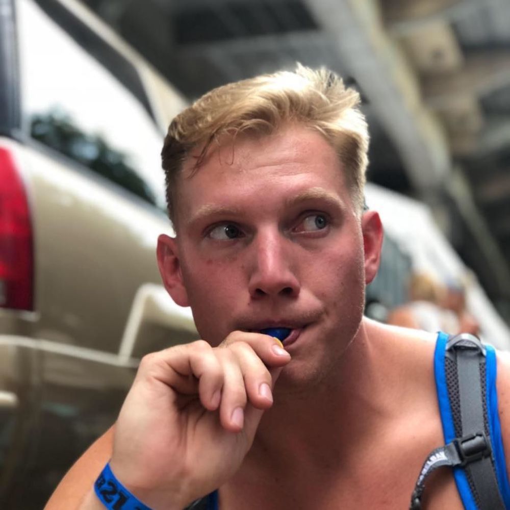 Meet your Posher, Troy